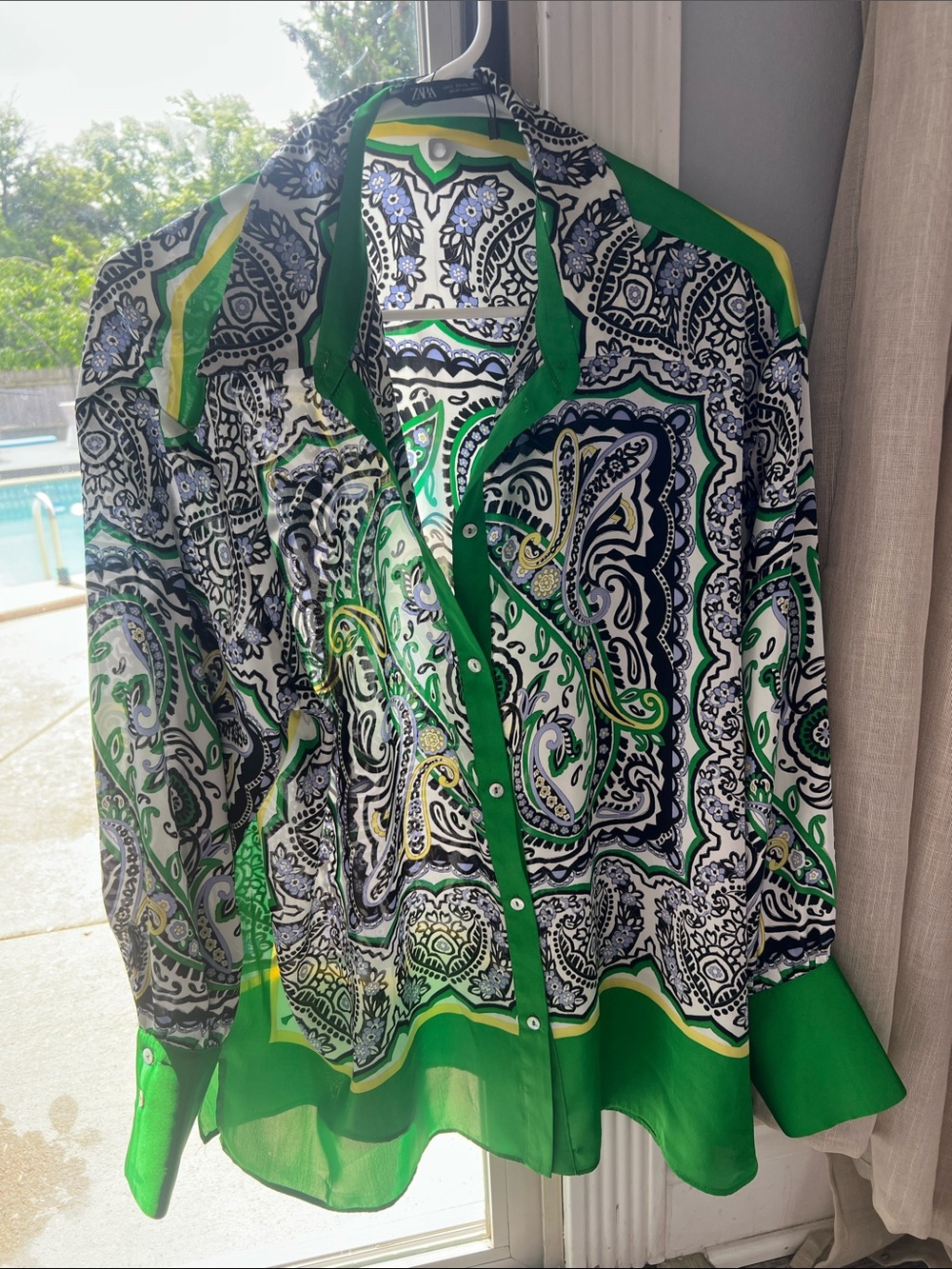 Zara Green White Black Paisley Button-Front Blouse